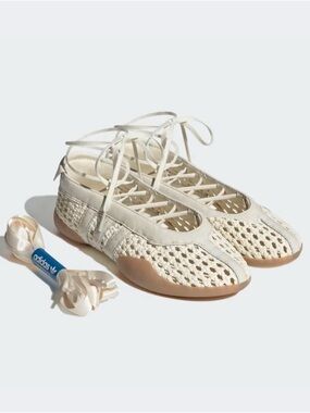 adidas taekwondo mei Women’s Cream Woven Lace-Up Ballet Flats